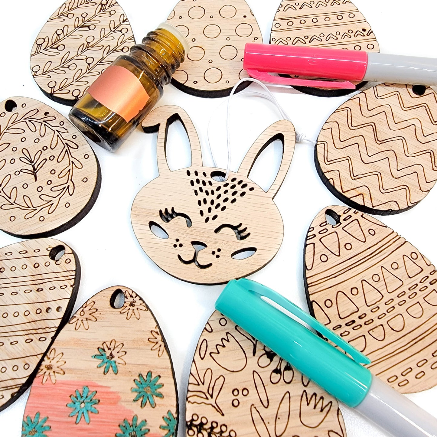 Easter Egg Wooden Diffusers / DIY Coloring Kit